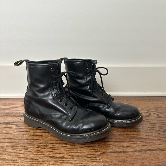 Dr. Martens “The Original” 1460 Leather Lace Up Boots - Picture 5 of 8